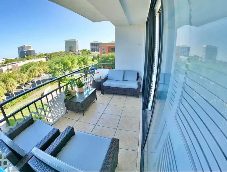 balcony 1 768x580