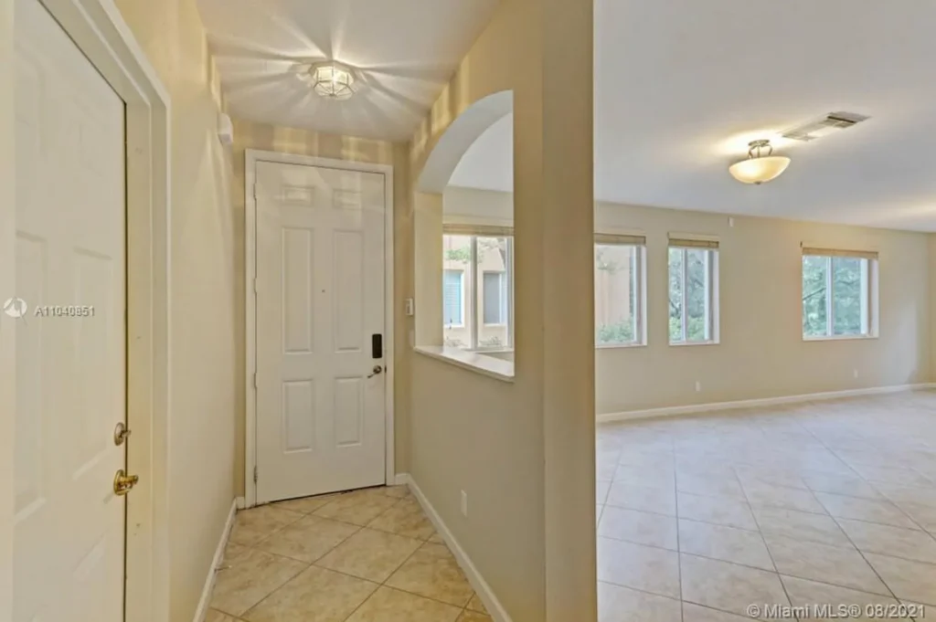 entrance 1024x681