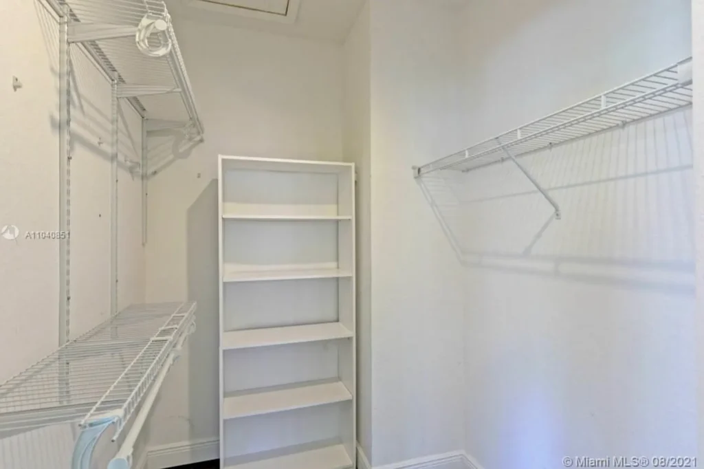 master closet 1024x682